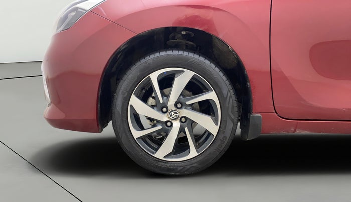 2023 Toyota Glanza V, Petrol, Manual, 21,286 km, Left Front Wheel