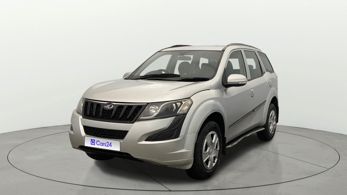 2016 Mahindra XUV500 W4 1.99, Diesel, Manual, 61,726 km, Left Front Diagonal