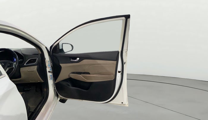 2019 Hyundai Verna 1.6 VTVT SX (O) AT, Petrol, Automatic, 57,083 km, RHS Front Door