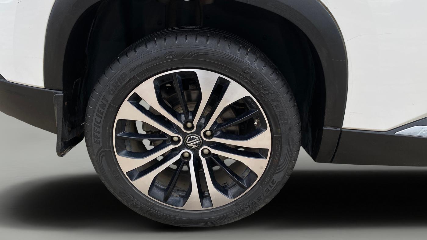2022 MG HECTOR SMART 1.5 PETROL CVT, Petrol, Automatic, 52,902 km, Right Rear Wheel