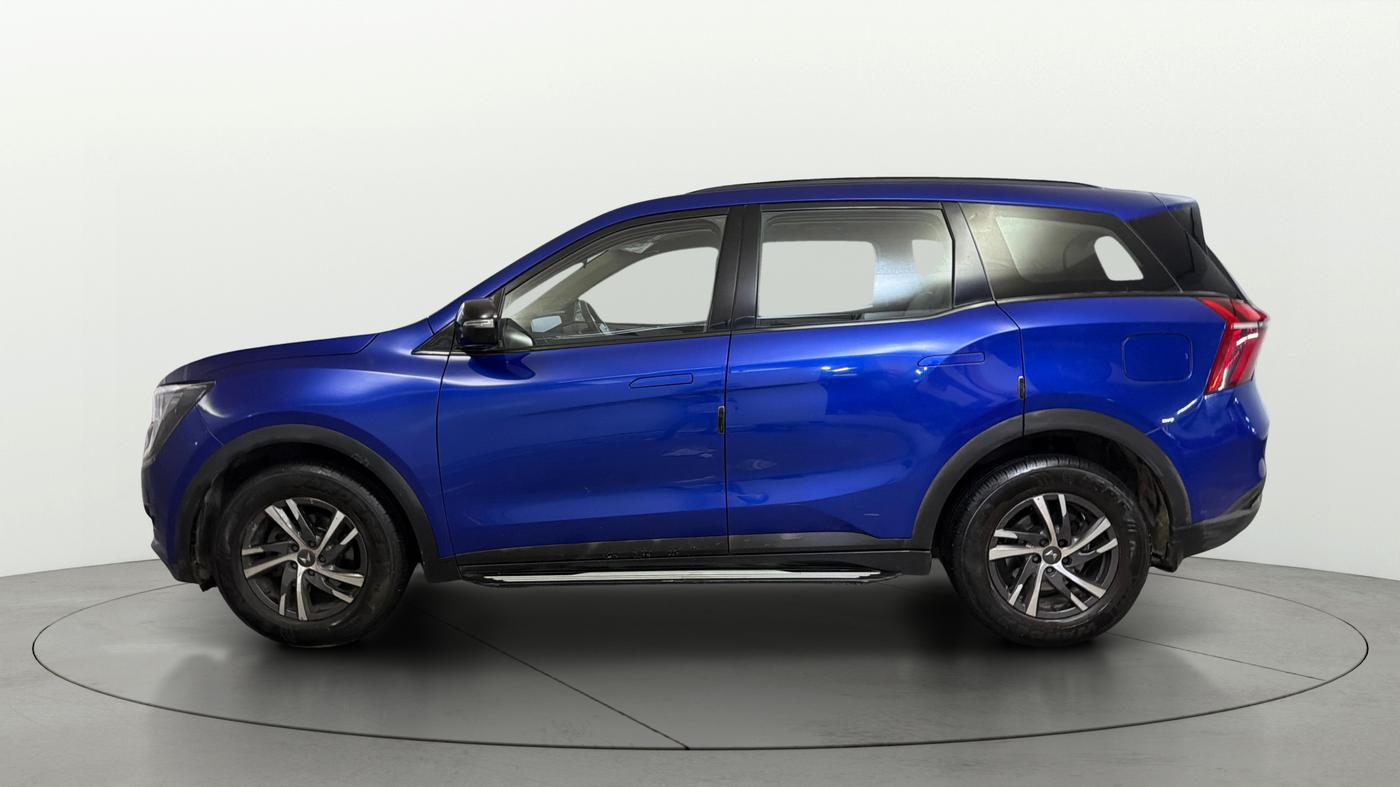 2022 Mahindra XUV700 AX 5 P AT 5 STR, Petrol, Automatic, 38,972 km, Left Side