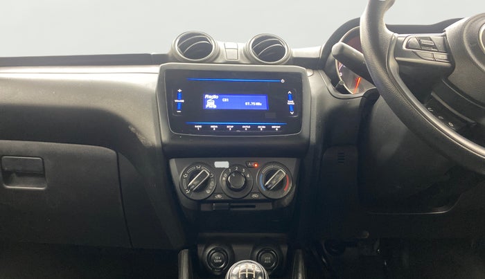 2022 Maruti Swift VXI, Petrol, Manual, 33,975 km, Air Conditioner