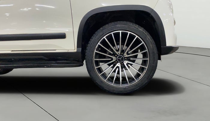 2022 Mahindra BOLERO NEO N 8, Diesel, Manual, 62,908 km, Right Front Wheel