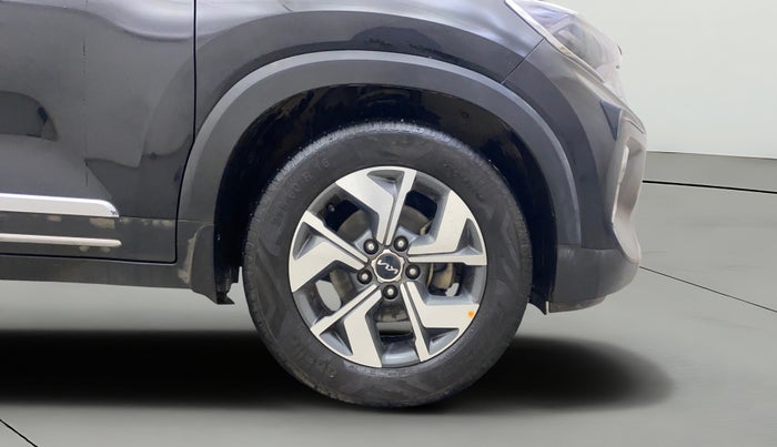 2021 KIA SONET HTX 1.5, Diesel, Manual, 54,901 km, Right Front Wheel