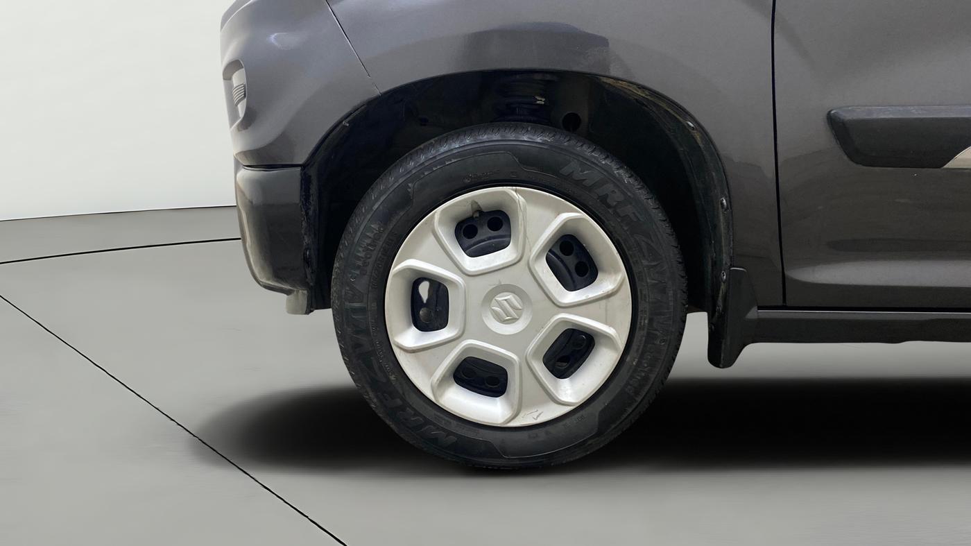 2021 Maruti S PRESSO VXI, Petrol, Manual, 43,702 km, Left Front Wheel