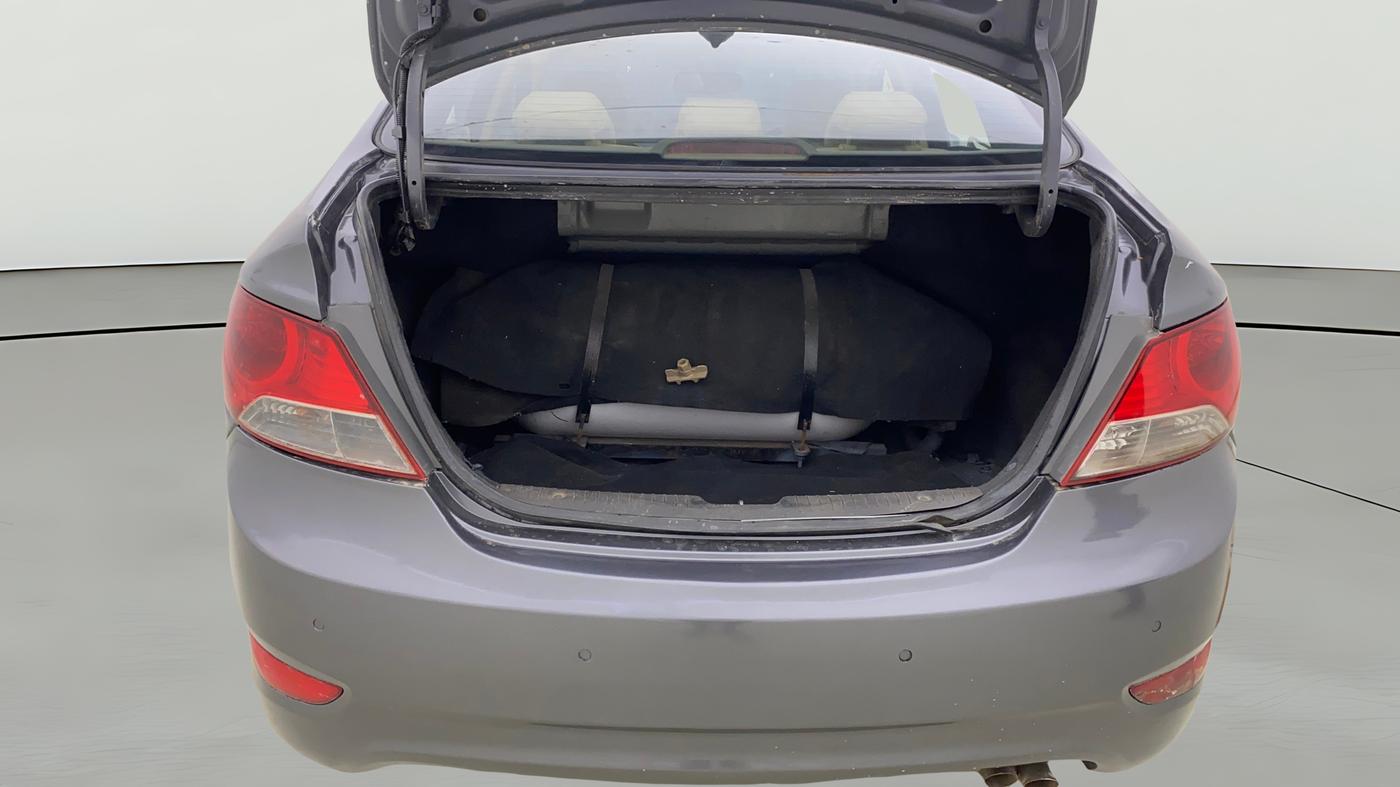 2012 Hyundai Verna FLUIDIC 1.6 VTVT SX, CNG, Manual, 99,536 km, Boot Open Zoomed View