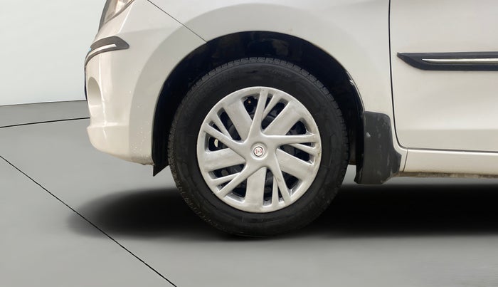 2014 Maruti Celerio VXI AMT, Petrol, Automatic, 1,01,423 km, Left Front Wheel