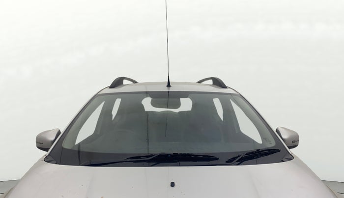 2019 Renault TRIBER RXT, Petrol, Manual, 31,668 km, Front Windshield