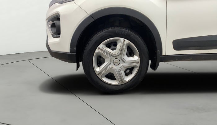 2022 Tata NEXON XM DIESEL, Diesel, Manual, 75,250 km, Left Front Wheel