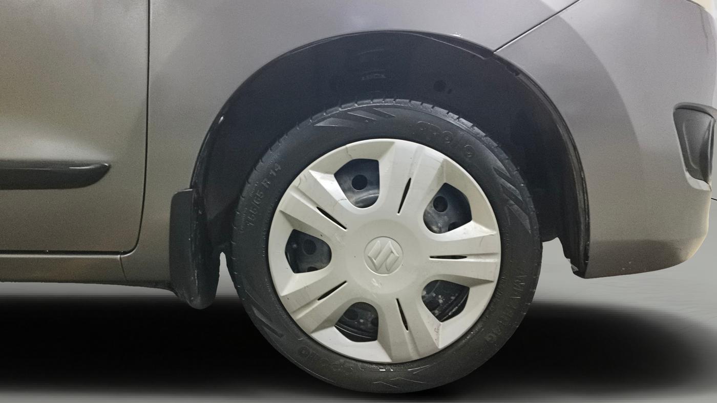 2017 Maruti Wagon R 1.0 VXI, Petrol, Manual, 1,17,308 km, Right Front Wheel