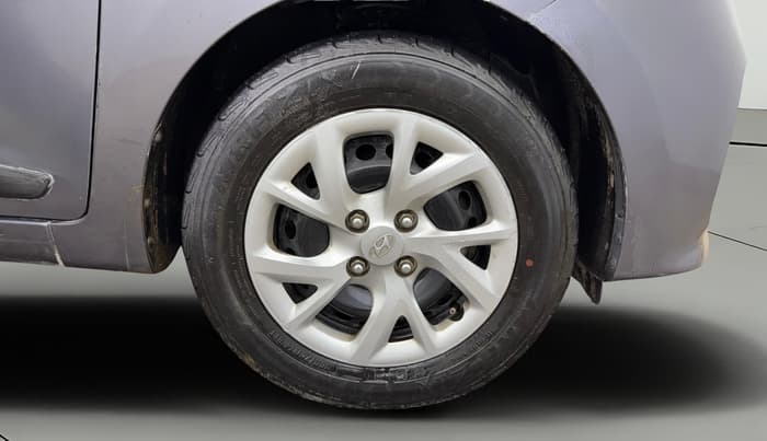 2018 Hyundai Grand i10 MAGNA AT 1.2 KAPPA VTVT, Petrol, Automatic, 47,228 km, Right Front Wheel