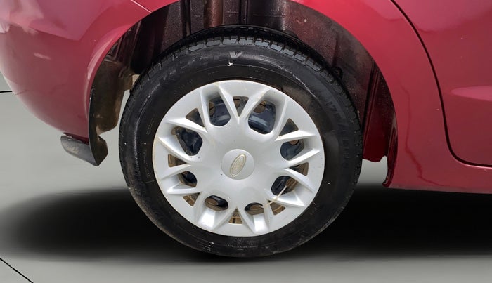 2015 Ford Figo Aspire TREND 1.2 PETROL, Petrol, Manual, 1,14,806 km, Right Rear Wheel