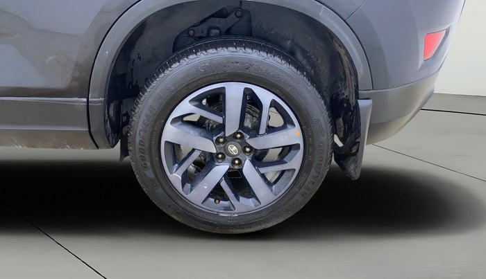 2022 Tata Harrier XZ PLUS 2.0L DARK EDITION, Diesel, Manual, 76,852 km, Left Rear Wheel