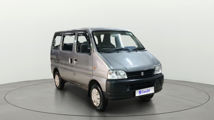 2025 Maruti Eeco 6 Str STD, Petrol, Manual, 13,157 km, Right Front Diagonal