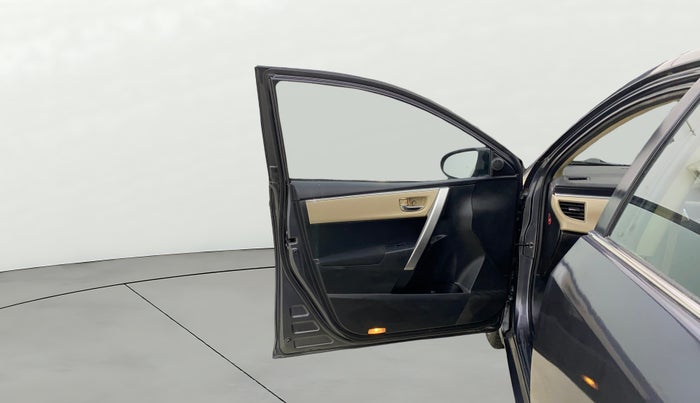 2014 Toyota Corolla Altis G PETROL, Petrol, Manual, 1,03,843 km, LHS Front Door