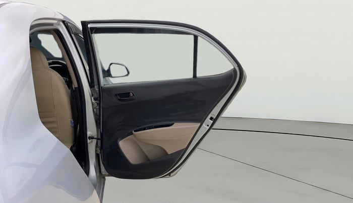 2019 Hyundai Xcent S 1.2, Petrol, Manual, 33,914 km, RHS Rear Door