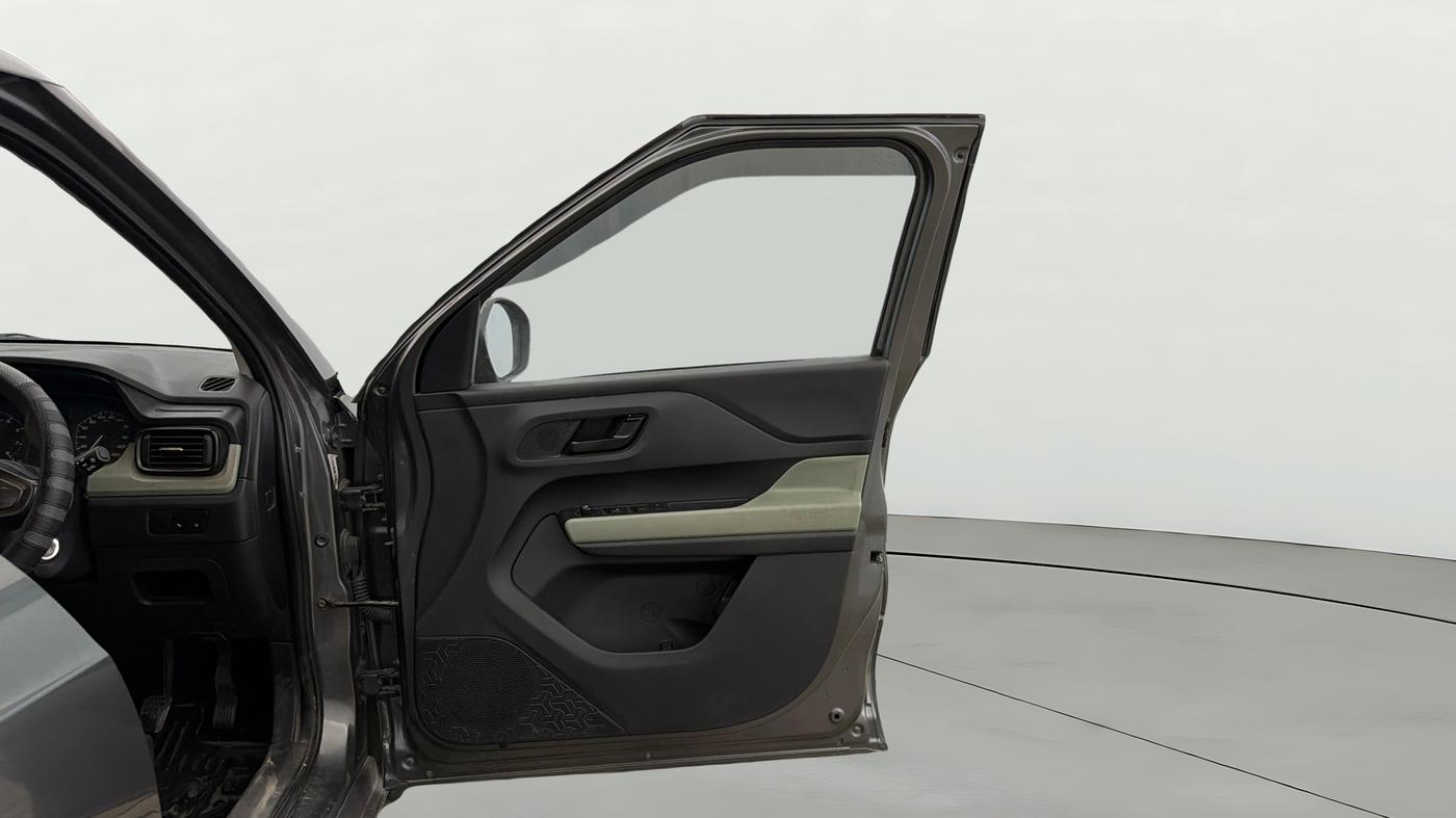 2023 Tata PUNCH ADVENTURE MT, Petrol, Manual, 78,363 km, RHS Front Door