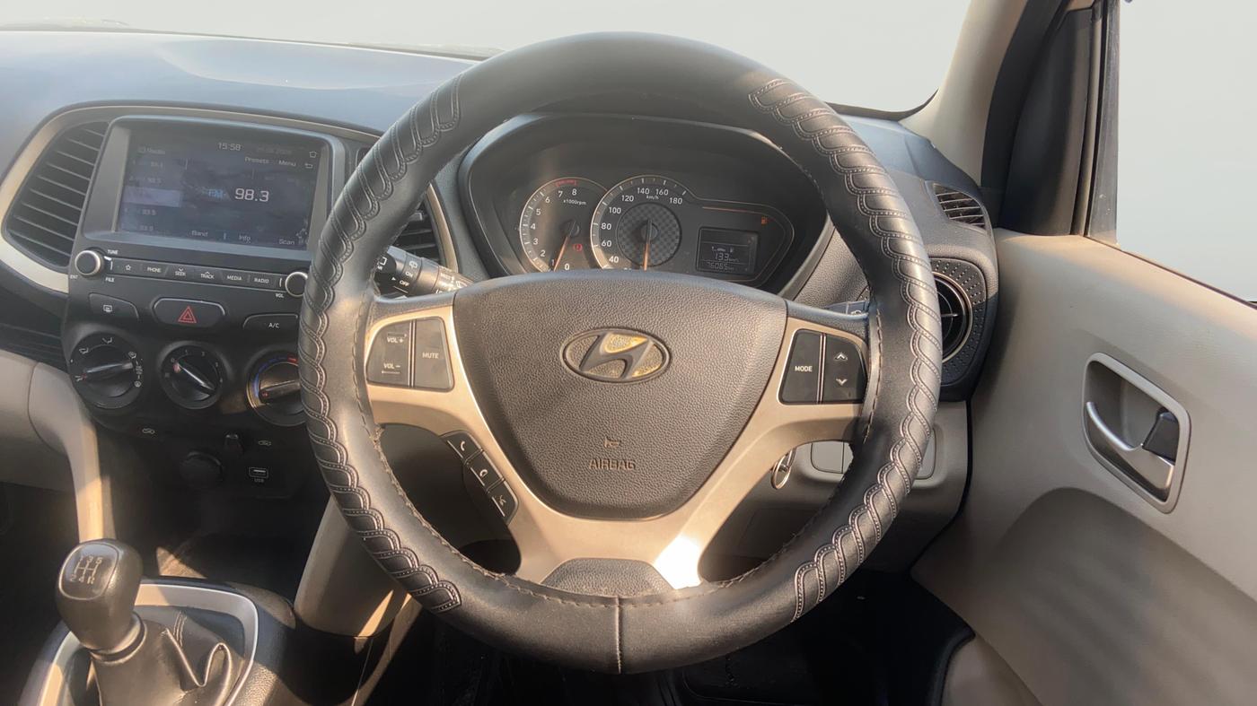 2020 Hyundai NEW SANTRO ASTA MT, Petrol, Manual, 76,037 km, Steering Wheel Close Up