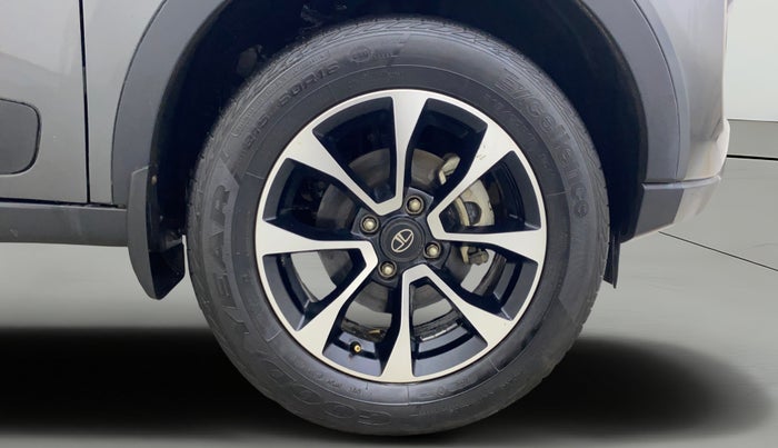 2021 Tata NEXON XZA PLUS PETROL, Petrol, Automatic, 38,822 km, Right Front Wheel