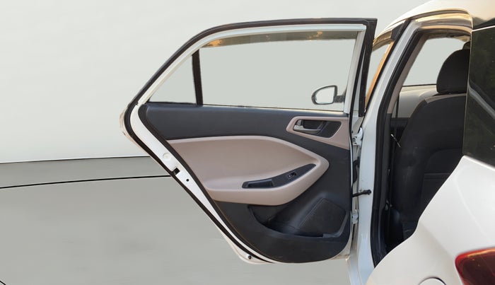 2017 Hyundai Elite i20 ASTA 1.2 (O), CNG, Manual, 1,39,563 km, LHS Rear Door