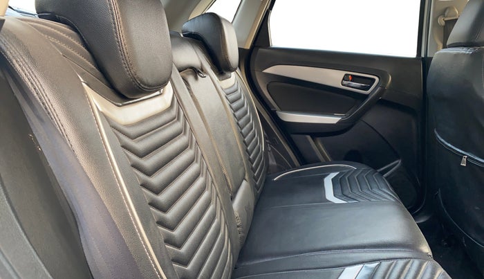 2020 Maruti Vitara Brezza ZXI, Petrol, Manual, 71,046 km, Right Side Rear Door Cabin