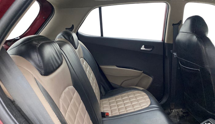 2016 Hyundai Grand i10 SPORTZ 1.2 KAPPA VTVT, Petrol, Manual, 93,631 km, Right Side Rear Door Cabin