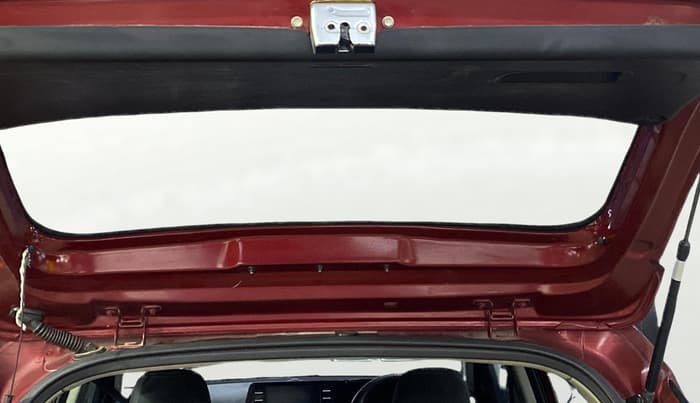 2020 KIA SONET HTK PLUS 1.2, Petrol, Manual, 1,36,014 km, Boot Door Open
