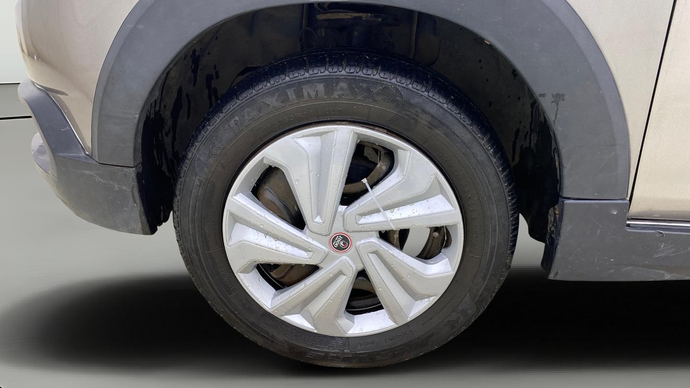 2018 Tata TIAGO NRG PETROL, CNG, Manual, 89,100 km, Left Front Wheel