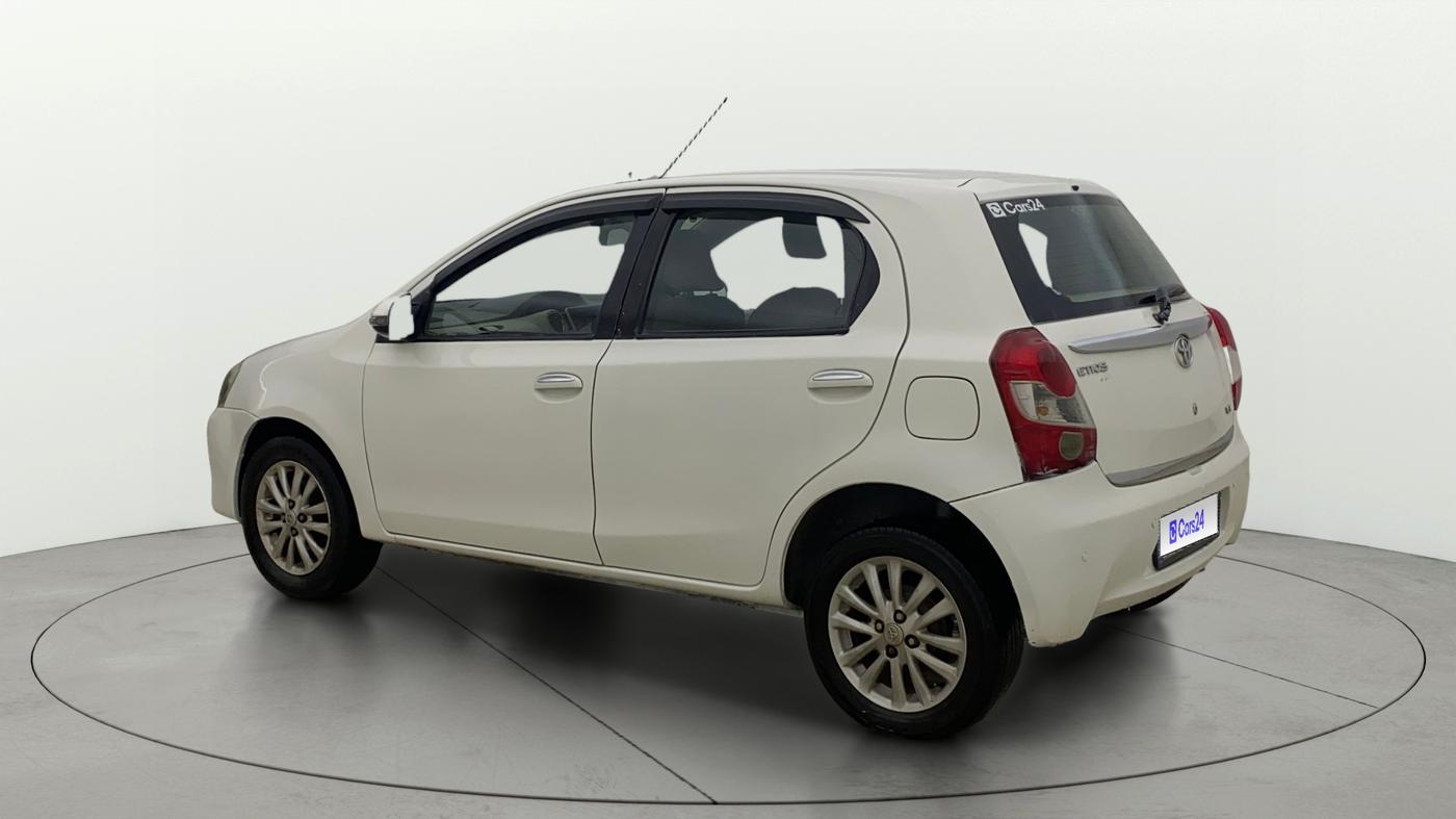 2015 Toyota Etios VX, Petrol, Manual, 1,02,473 km, Left Back Diagonal