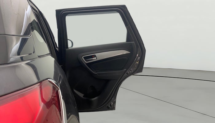 2022 Maruti Vitara Brezza ZXI, Petrol, Manual, 15,977 km, RHS Rear Door