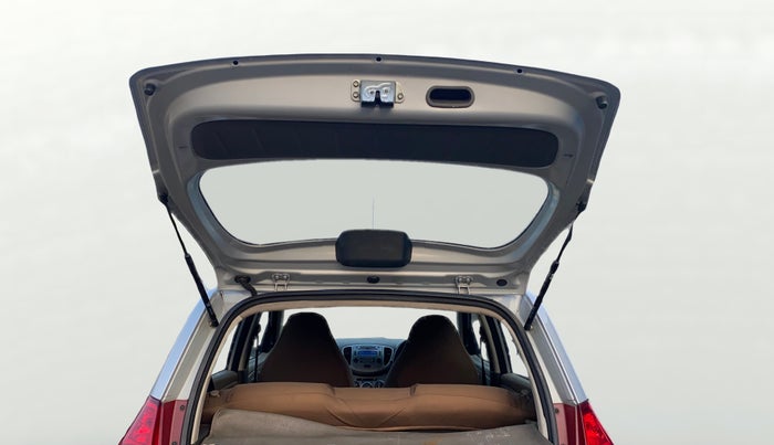 2014 Hyundai i10 SPORTZ 1.1, CNG, Manual, 87,563 km, Boot Door Open