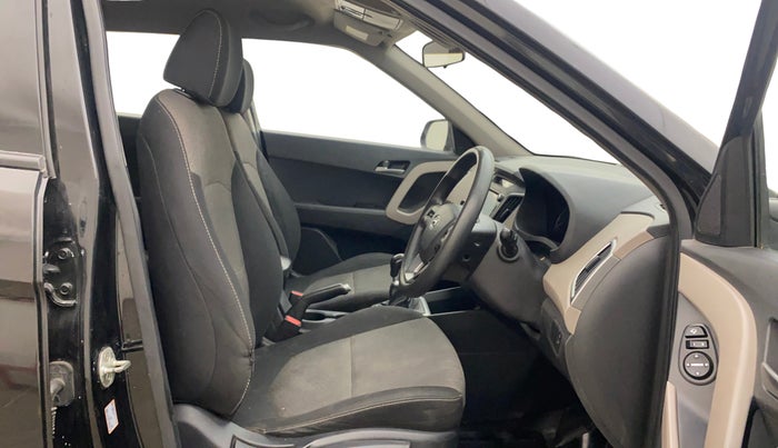 2018 Hyundai Creta SX PLUS 1.6 PETROL, Petrol, Manual, 31,773 km, Right Side Front Door Cabin