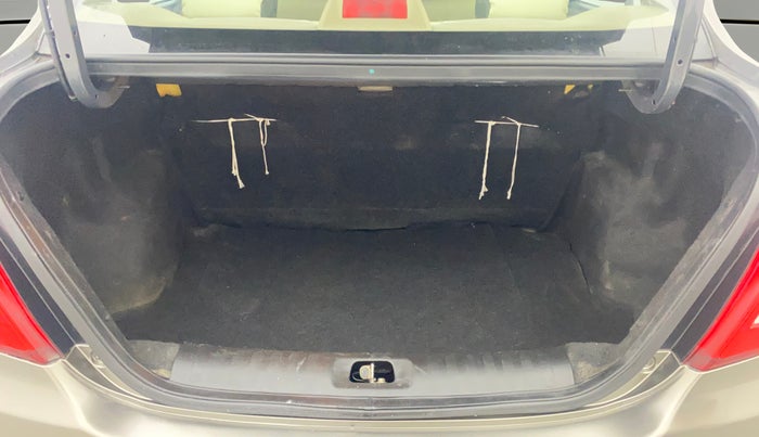 2015 Maruti Swift Dzire VXI, Petrol, Manual, 63,718 km, Boot Open Zoomed View