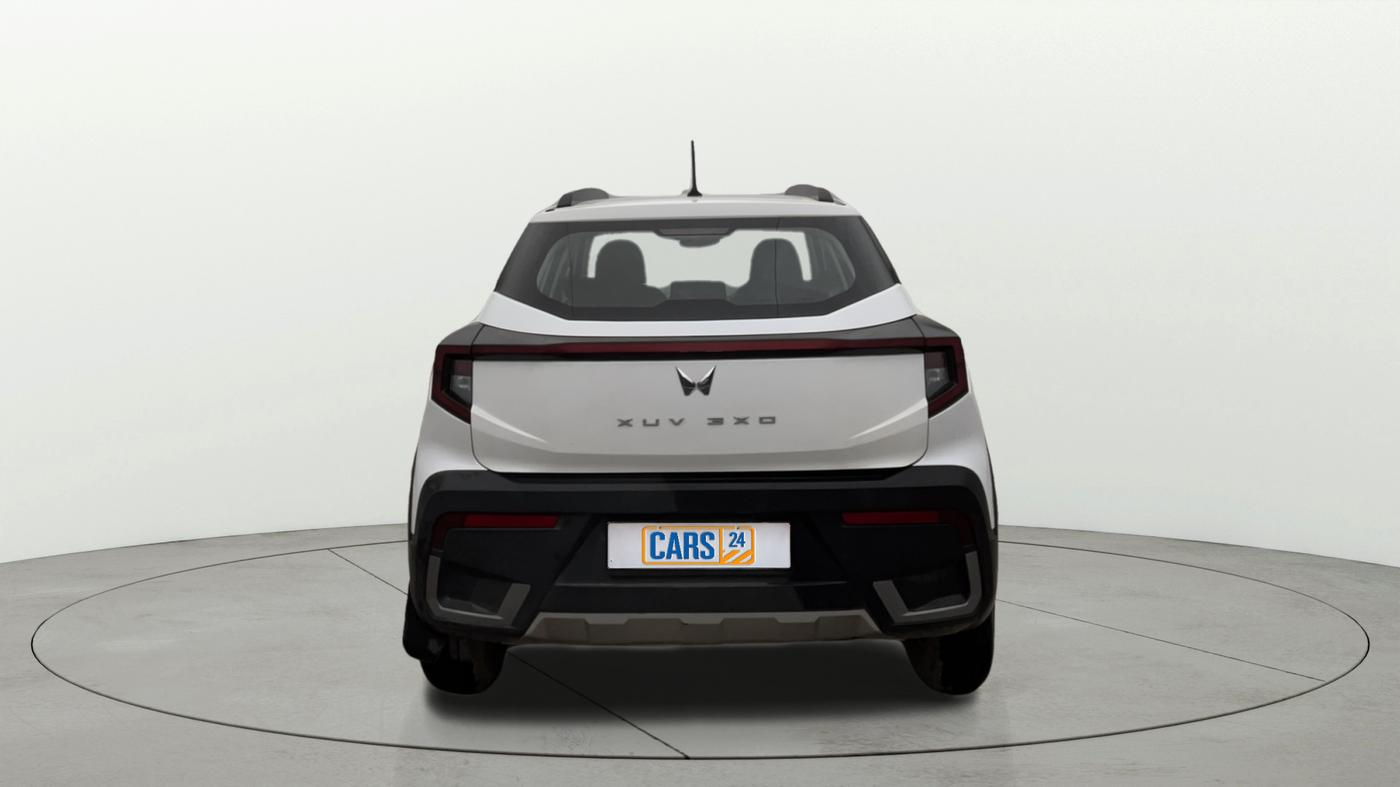 2024 Mahindra XUV 3XO MX2 Pro 1.2 L TCMPFI AT, Petrol, Automatic, 11,056 km, Back/Rear