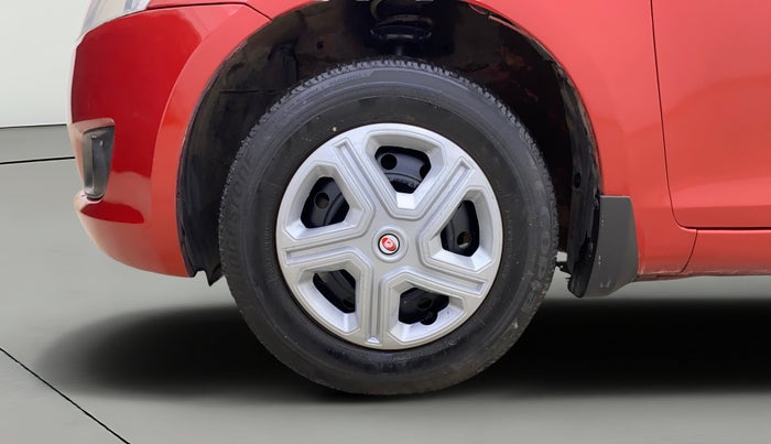 2014 Maruti Swift VXI, Petrol, Manual, 40,974 km, Left Front Wheel