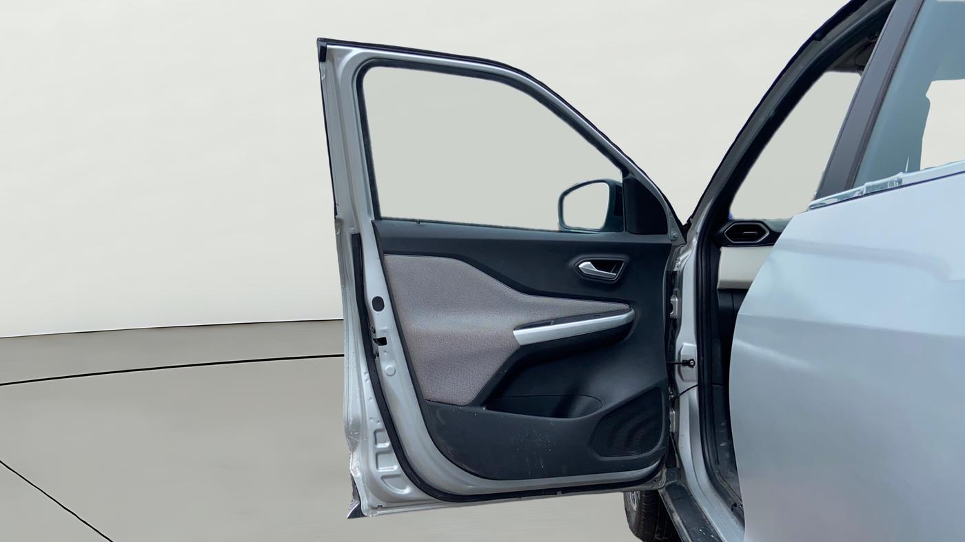 2021 Nissan MAGNITE XV EXECUTIVE, Petrol, Manual, 20,617 km, LHS Front Door