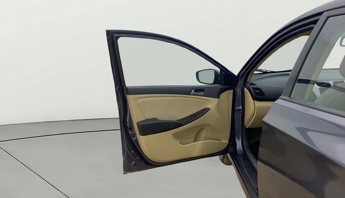 2017 Hyundai Verna 1.6 CRDI SX, Diesel, Manual, 98,200 km, LHS Front Door