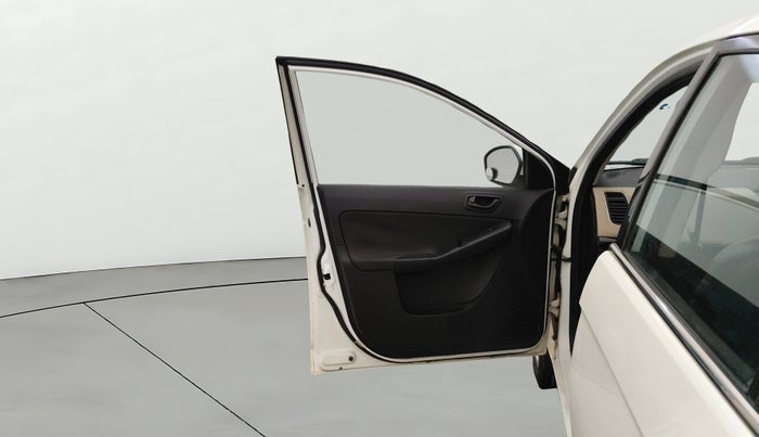 2016 Tata Zest XMS PETROL, Petrol, Manual, 1,02,119 km, LHS Front Door