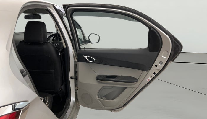 2017 Tata Tiago XZ PETROL, Petrol, Manual, 64,015 km, RHS Rear Door