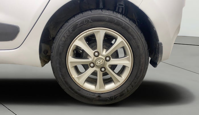 2015 Hyundai Grand i10 ASTA 1.1 CRDI, Diesel, Manual, 1,07,537 km, Left Rear Wheel