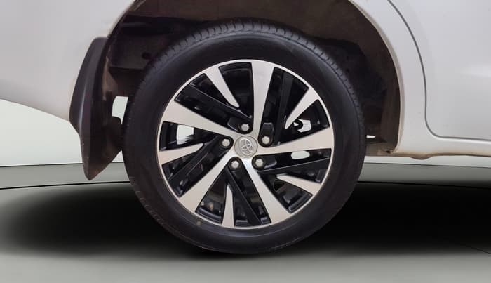 2022 Toyota Innova Crysta 2.7 ZX AT 7 STR, Petrol, Automatic, 61,002 km, Right Rear Wheel