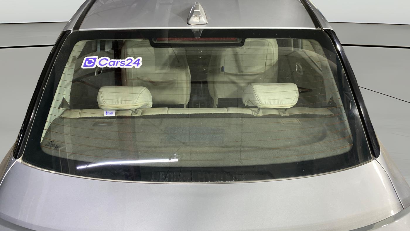 2023 Hyundai AURA SX 1.2 (O), Petrol, Manual, 32,558 km, Rear Windshield