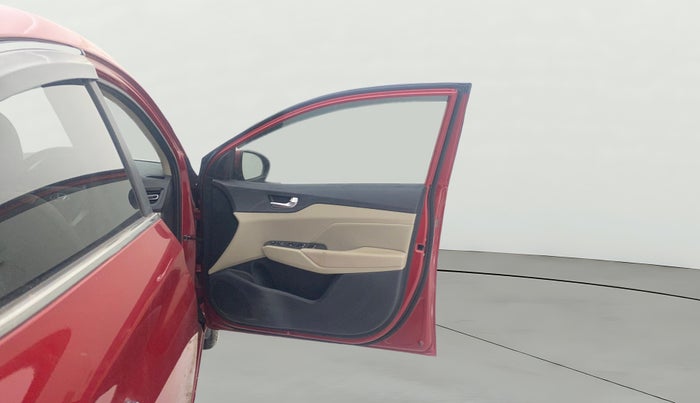 2022 Hyundai Verna SX (O) 1.5 CRDI AT, Diesel, Automatic, 88,680 km, RHS Front Door