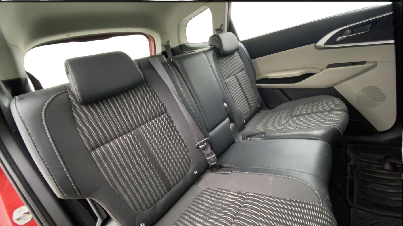 2023 KIA CARENS PRESTIGE PLUS 1.5 PETROL DCT 7 STR, Petrol, Automatic, 4,354 km, Right Side Rear Door Cabin
