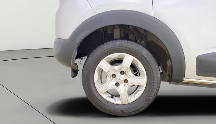 2019 Renault TRIBER RXZ, Petrol, Manual, 29,670 km, Right Rear Wheel