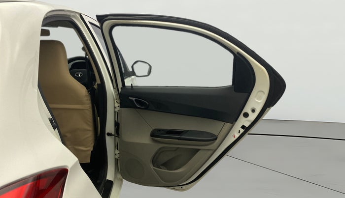 2018 Tata Tiago XT PETROL, Petrol, Manual, 1,49,097 km, RHS Rear Door