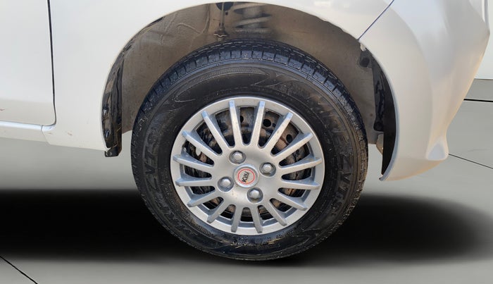 2015 Maruti Alto 800 LXI, Petrol, Manual, 41,392 km, Right Front Wheel