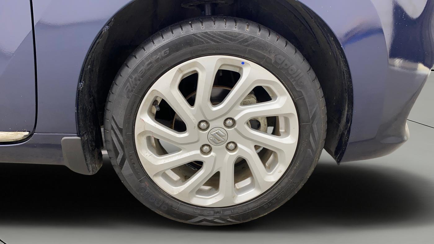 2023 Maruti Baleno ZETA PETROL 1.2, Petrol, Manual, 40,706 km, Right Front Wheel