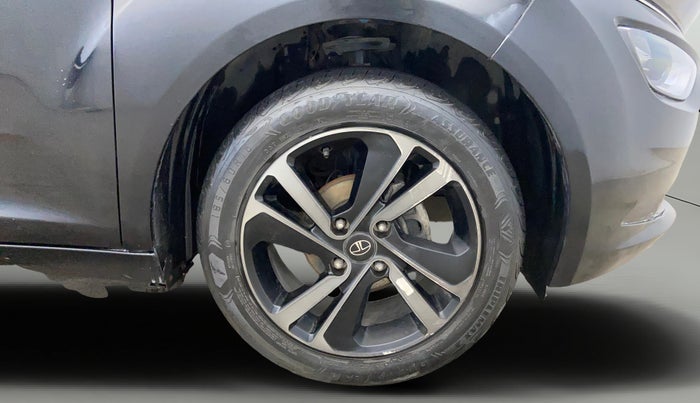 2021 Tata ALTROZ XZ PLUS PETROL DARK EDITION, Petrol, Manual, 36,554 km, Right Front Wheel