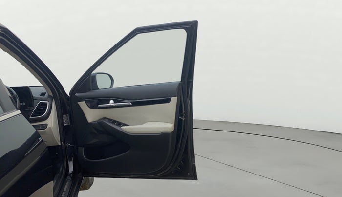 2022 KIA SELTOS HTX 1.5 DIESEL AT, Diesel, Automatic, 93,379 km, RHS Front Door